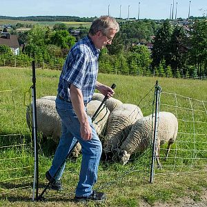Branka k síti pro elektrický ohradník, výška 110 cm, šířka 125 cm, dvojitý hrot