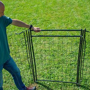 Branka k síti pro elektrický ohradník, výška 110 cm, šířka 86 cm, dvojitý hrot