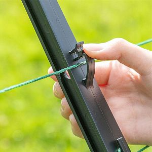 Izolátor pre elektrický ohradník s ochranou proti škodcom, dĺžka ramena 40 cm