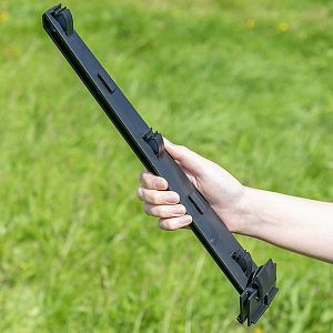 Izolátor pre elektrický ohradník s ochranou proti škodcom, dĺžka ramena 40 cm