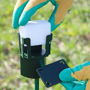 Sada pachový ohrada na ochranu vinohradu – adaptér s nosičom pachového ohrady 80 ks + sklolaminátový stĺpik 80 ks